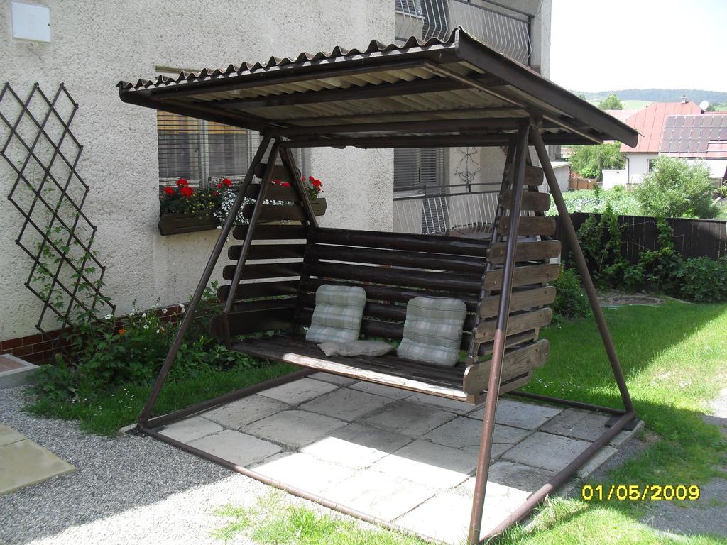 Penzion U Peta Hrustin Exterior foto